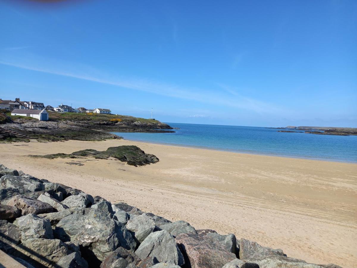 Luxury 4 Bed, 3 Bathroom, Pet Friendly Villa, Sleeps 8, With Hot Tub In Trearddur Bay Exterior photo