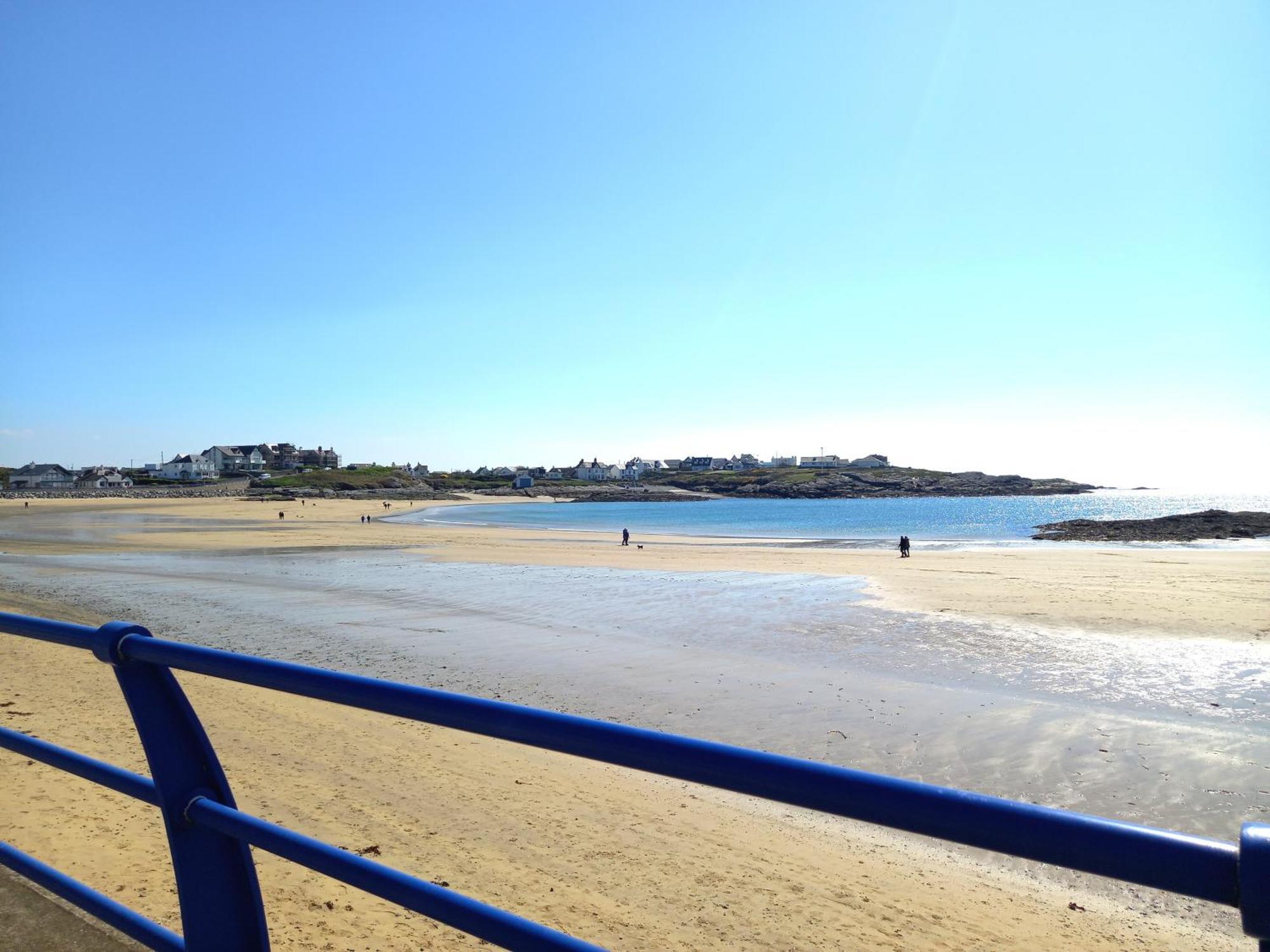 Luxury 4 Bed, 3 Bathroom, Pet Friendly Villa, Sleeps 8, With Hot Tub In Trearddur Bay Exterior photo